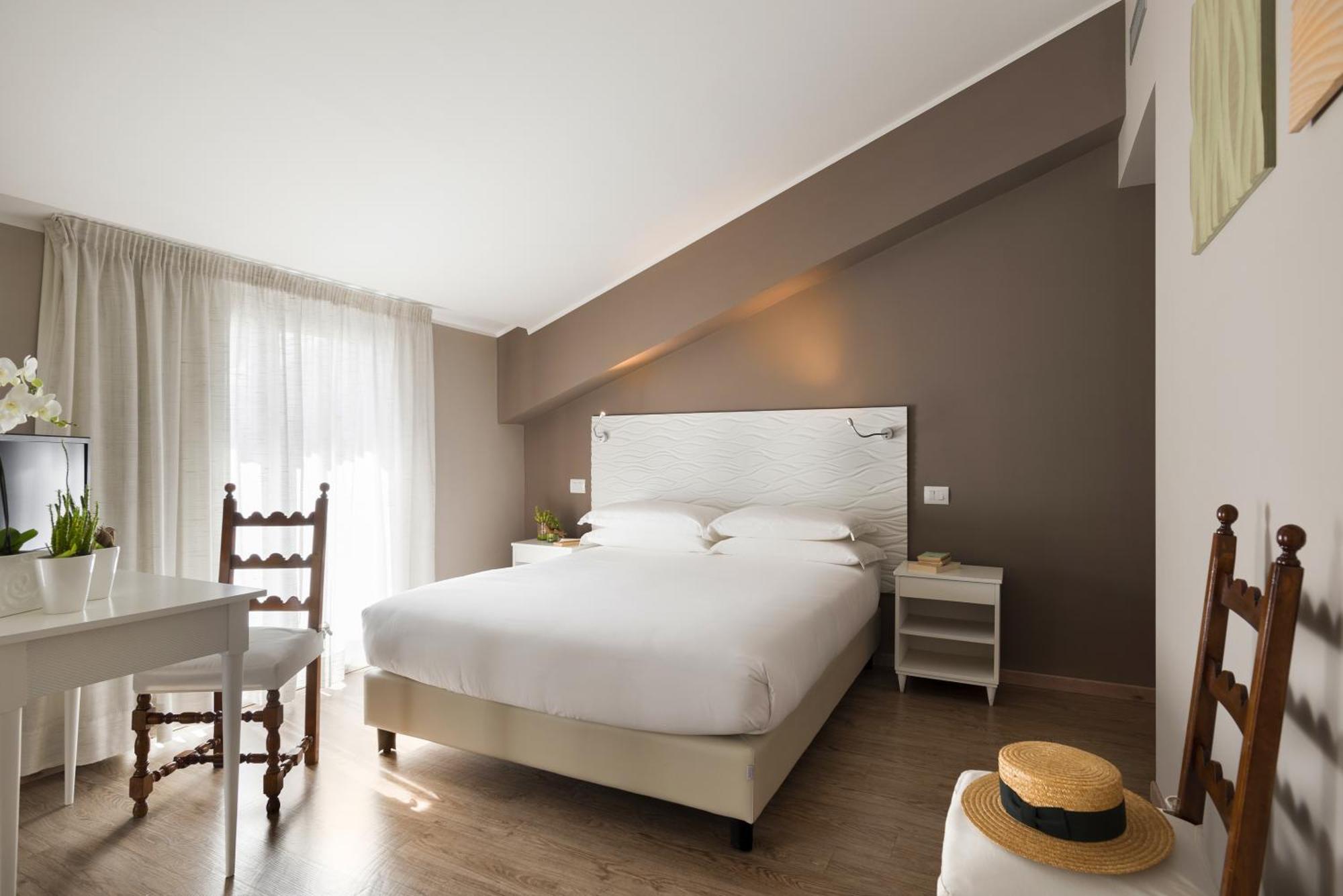Albergo La Pace Segni Luaran gambar