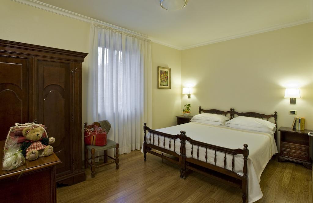 Albergo La Pace Segni Bilik gambar