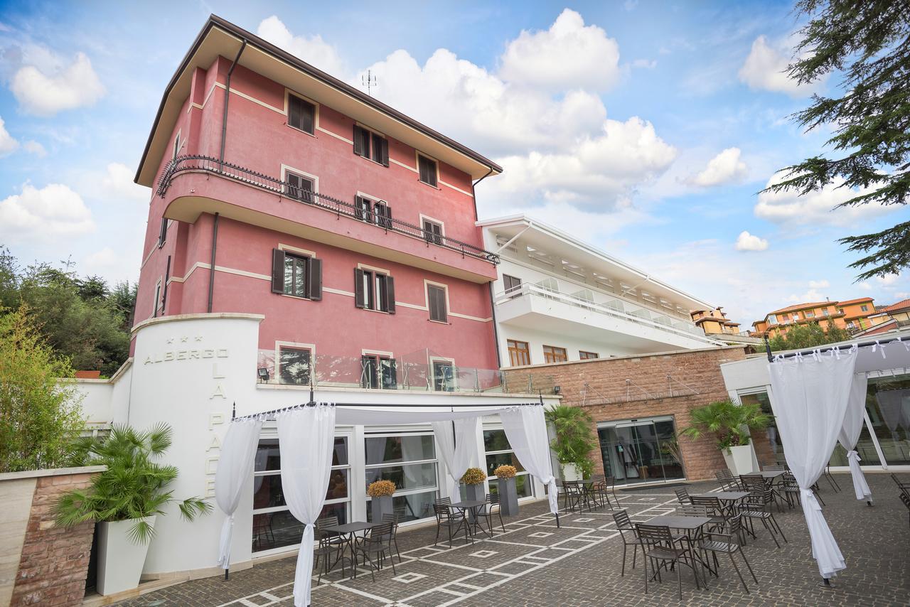 Albergo La Pace Segni Luaran gambar