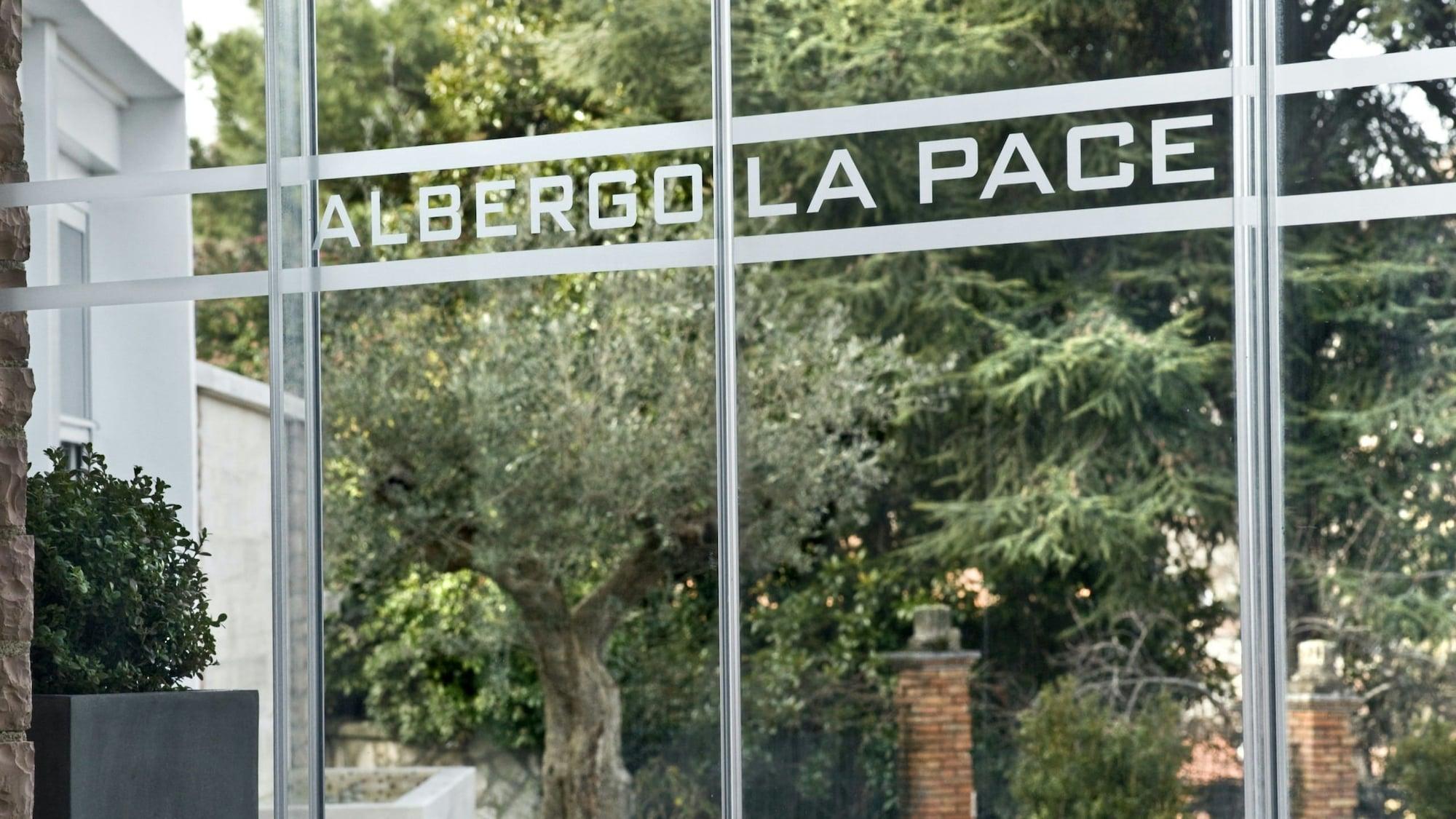 Albergo La Pace Segni Luaran gambar